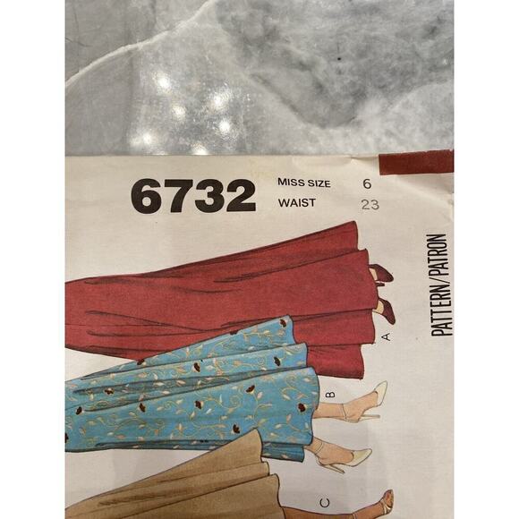 McCalls Vintage Uncut Misses Skirts Size 6 Pattern No 6732 - Picture 2 of 7